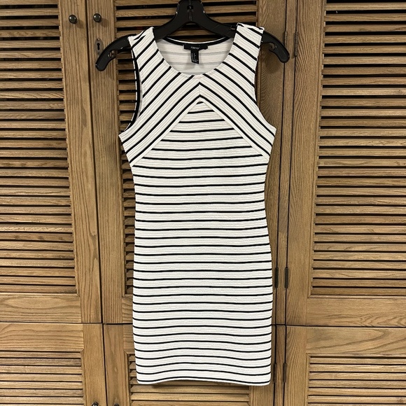 White Mini Bodycon Dress with Black Stripes Sleeveless Size Small - Picture 1 of 8